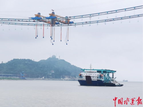 溫州港拖輪助力甌江北口大橋建設